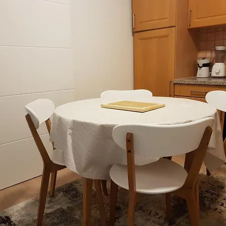 Medi M Apartment *